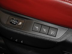 2012款 1.6T 自动 尊享版 5座