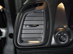 2012款 1.6T 自动 尊享版 5座