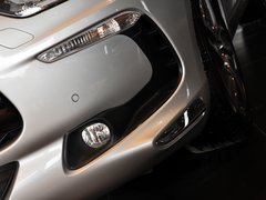 2012款 1.6T 自动 尊享版 5座
