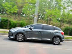 2012款 1.6T 自动 尊享版 5座