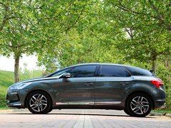 2012款 1.6T 自动 尊享版 5座