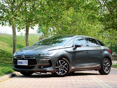 2012款 1.6T 自动 尊享版 5座
