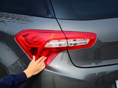 2012款 1.6T 自动 尊享版 5座