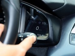2012款 1.6T 自动 尊享版 5座
