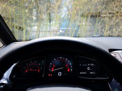 2012款 1.6T 自动 尊享版 5座