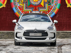 2012款 1.6T 自动 豪华版 5座