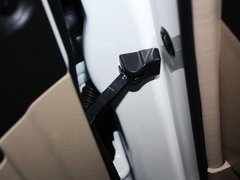 2013款 劲悦版 2.0L 手动 尊贵型 5座