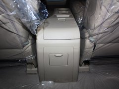 2013款 劲悦版 2.0L 手动 尊贵型 5座