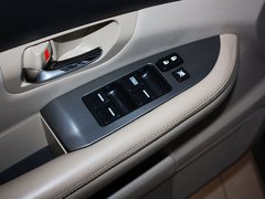 2013款 劲悦版 2.0L 手动 尊贵型 5座