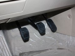 2013款 劲悦版 2.0L 手动 尊贵型 5座