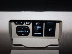 2013款 劲悦版 2.0L 手动 尊贵型 5座