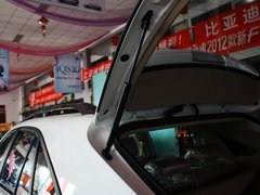 2013款 劲悦版 2.0L 手动 尊贵型 5座