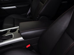 2012款 2.0T 自动 精锐型 5座