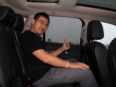 2012款 2.0T 自动 精锐天窗型 5座