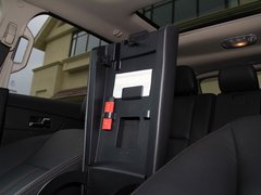 2012款 2.0T 自动 精锐天窗型 5座