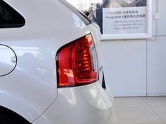 2012款 2.0T 自动 精锐天窗型 5座