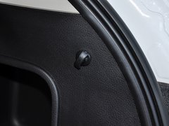 2012款 2.0T 自动 精锐天窗型 5座