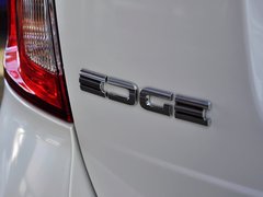 2012款 2.0T 自动 精锐天窗型 5座