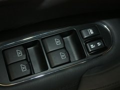2013款 5.6L 自动 QX56 7座