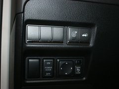 2013款 5.6L 自动 QX56 7座