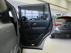 2013款 5.6L 自动 QX56 7座