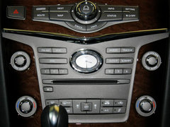 2013款 5.6L 自动 QX56 7座