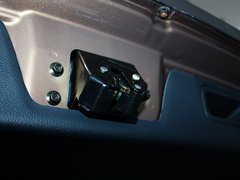 2012款 2.0L 手动 行政版 5座