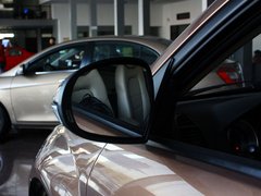 2012款 2.0L 手动 行政版 5座
