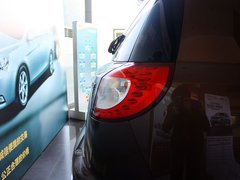 2012款 2.0L 手动 行政版 5座