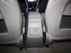 2012款 2.0L 手动 行政版 5座