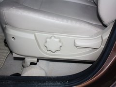 2012款 2.0L 手动 行政版 5座