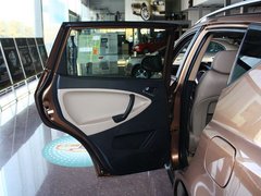 2012款 2.0L 手动 行政版 5座