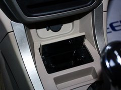 2012款 2.0L 手动 行政版 5座