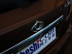 2012款 2.0L 手动 行政版 5座