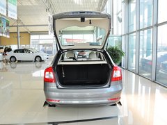 2013款 1.6L 自动 逸俊版
