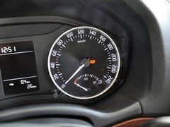 2013款 1.6L 自动 逸俊版