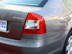 2013款 1.6L 自动 逸杰版