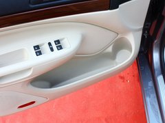 2013款 1.6L 自动 逸杰版
