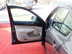 2013款 1.6L 自动 逸杰版