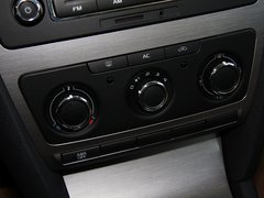 2013款 1.6L 手动 逸致版