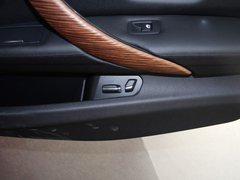 2013款 320Li 2.0T 風(fēng)尚型