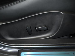 2013款 G25 2.5L 自动 SedanSTC限量版