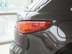 2011款 FX50 5.0L 自动 巅峰版 5座