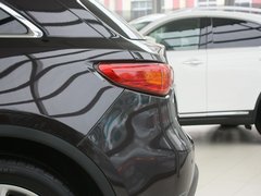 2011款 FX50 5.0L 自动 巅峰版 5座