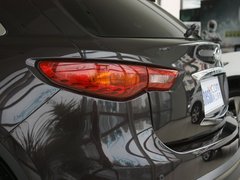 2011款 FX50 5.0L 自动 巅峰版 5座