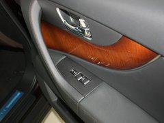2011款 FX50 5.0L 自动 巅峰版 5座
