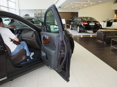 2011款 FX50 5.0L 自动 巅峰版 5座