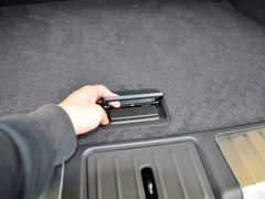 2013款 FX50 5.0L 自动 巅峰版 5座