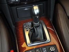 2013款 FX50 5.0L 自动 巅峰版 5座