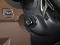 2013款 FX50 5.0L 自动 巅峰版 5座